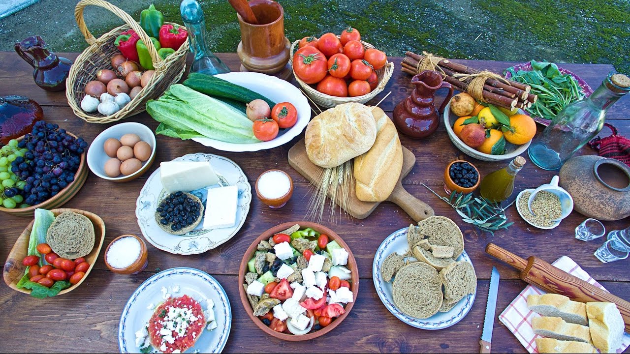 Cretan ingredients and traditional foods